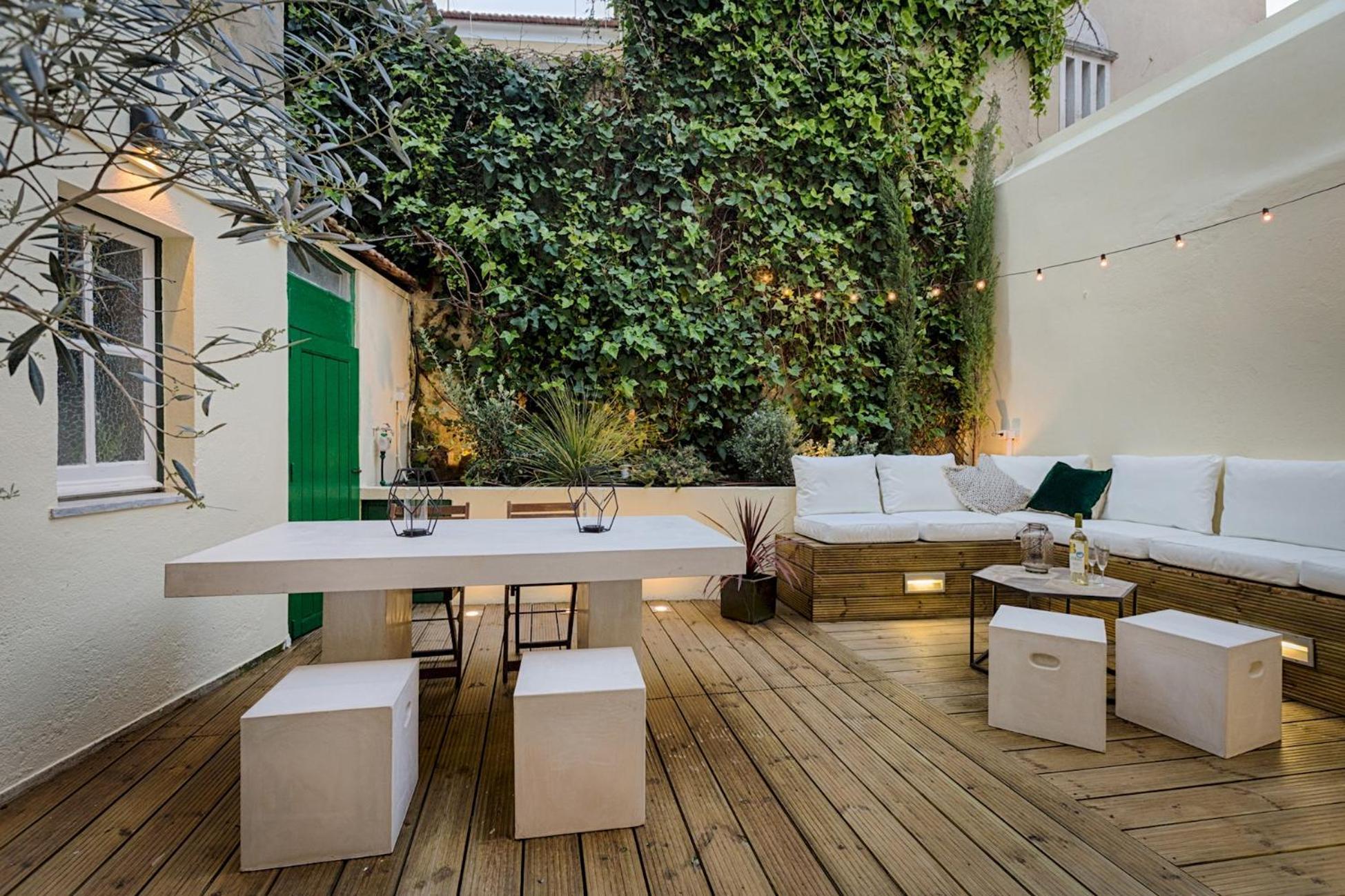 Romantic Gem In Santos Lisbon Exterior photo